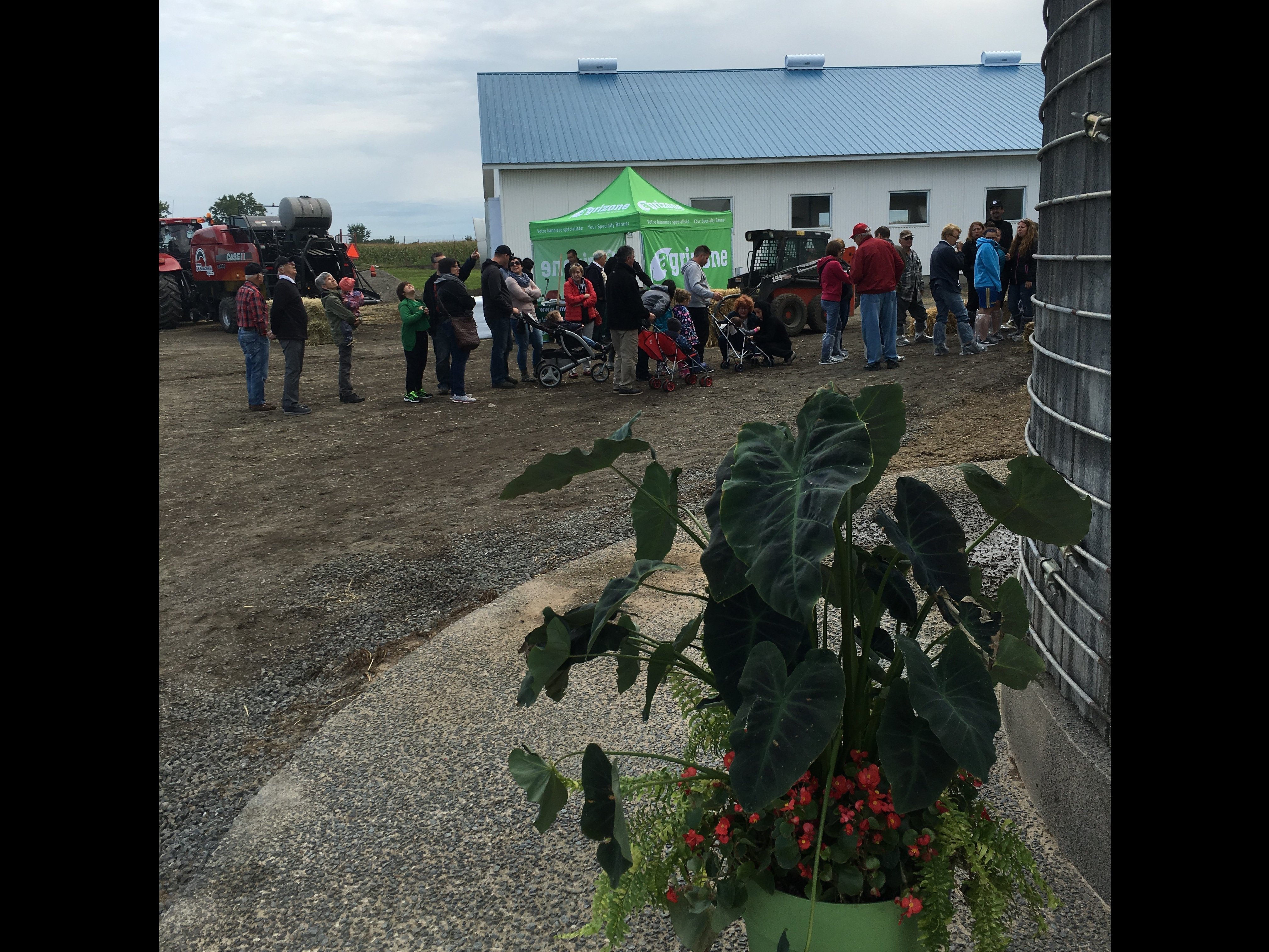 PO2017-Visiteurs-File d'attente.jpg